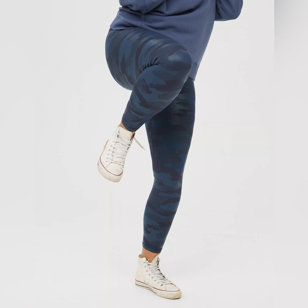 OFFLINE By Aerie Real Me High Waisted Camo Legging